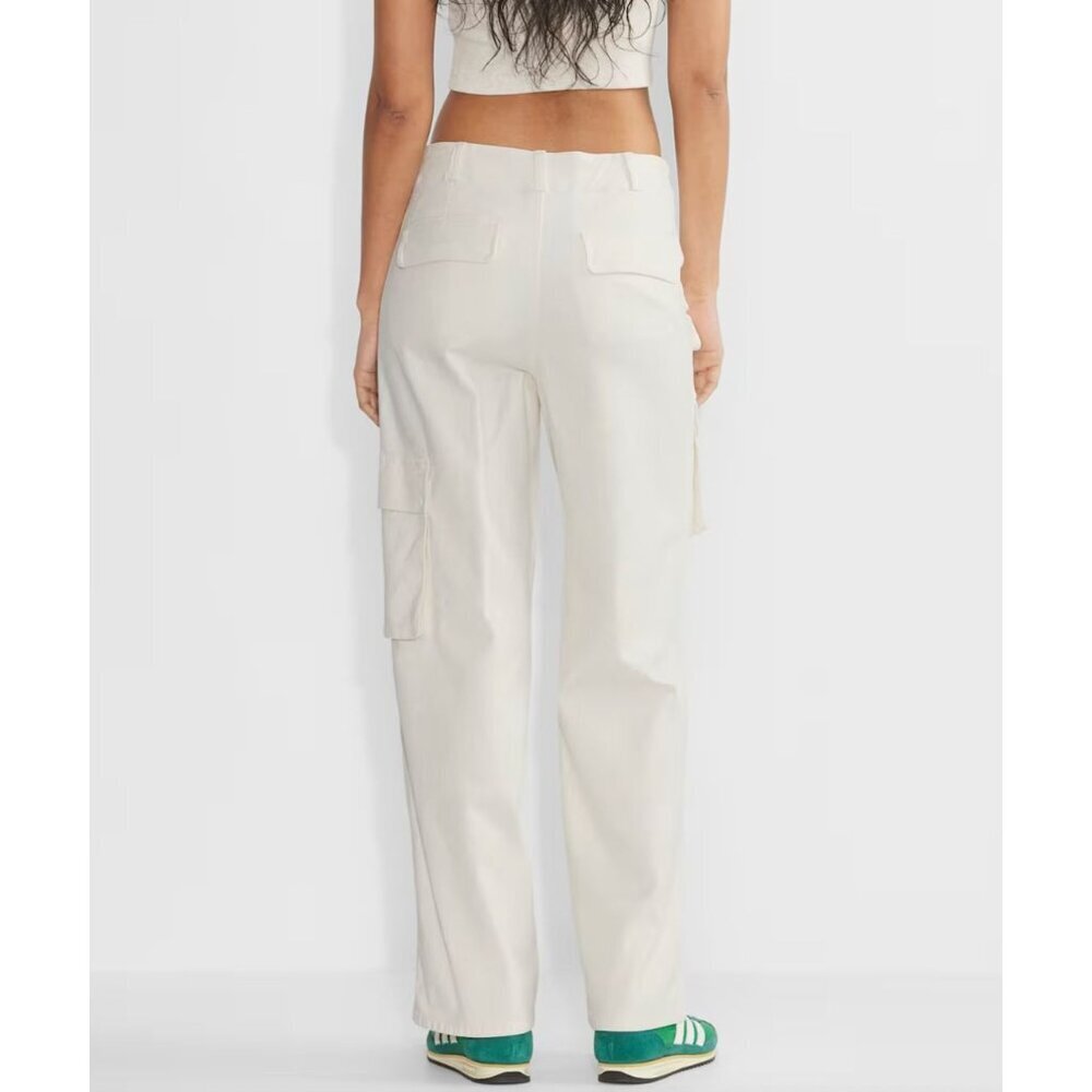 Aritzia TNA Picture Cargo Pants in Light Birch Cream Size 10 Straight Leg - Picture 2 of 8